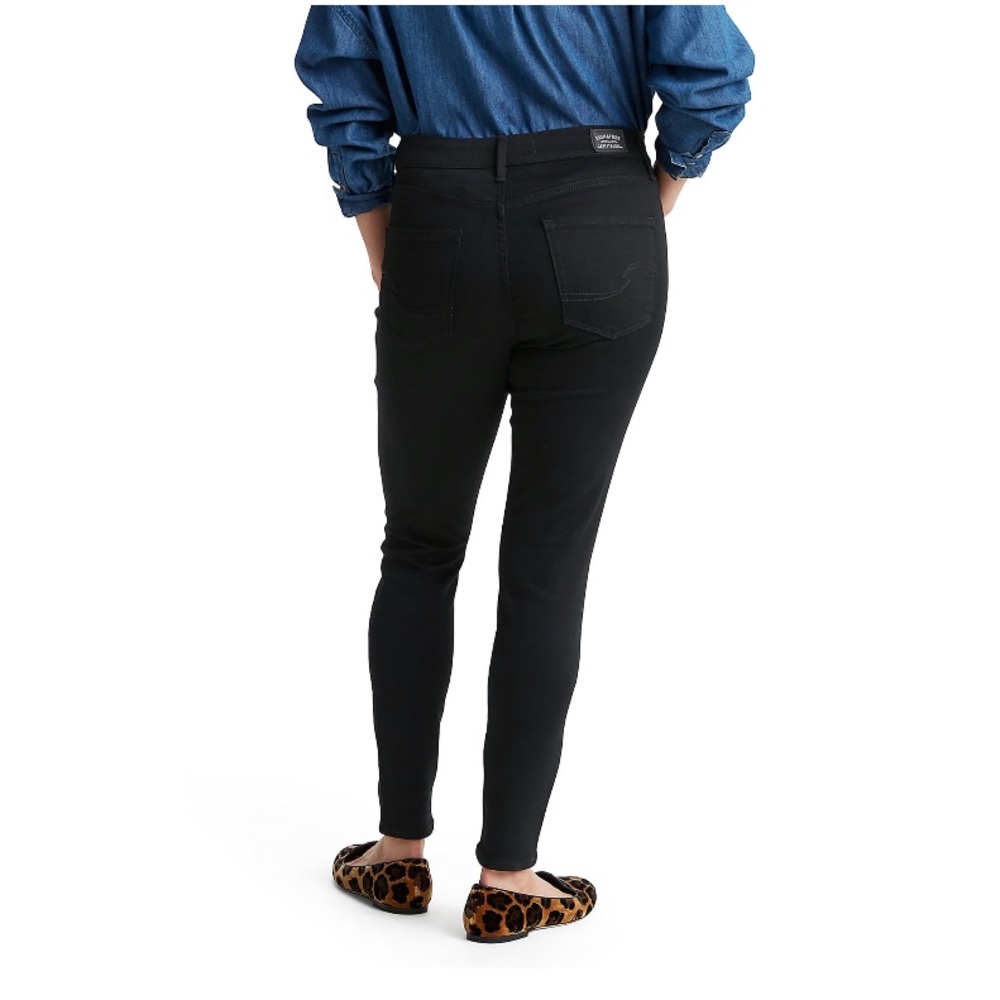 Signature by Levi Strauss & Co. Women's Shaping High Rise Super Skinny Jeans - Picture 3 of 8